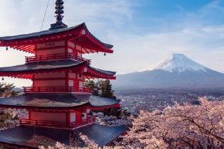 一座可以看到富士山的日本宝塔. 